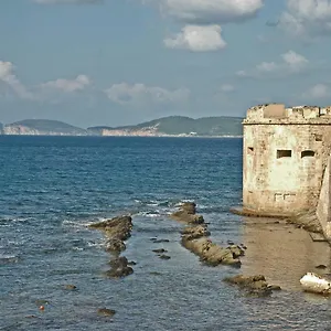 Liana 2*, Alghero Italia